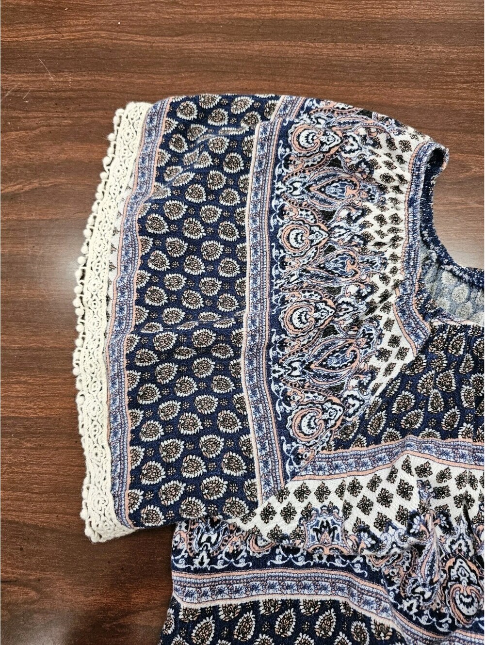 Charlotte Russe Womens Large Navy Blue Paisley Print Boho Crochet Trim Top - Picture 2 of 7